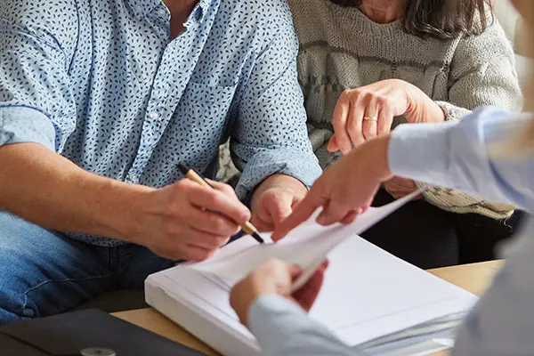 seniors sign a contract or power of attorney
